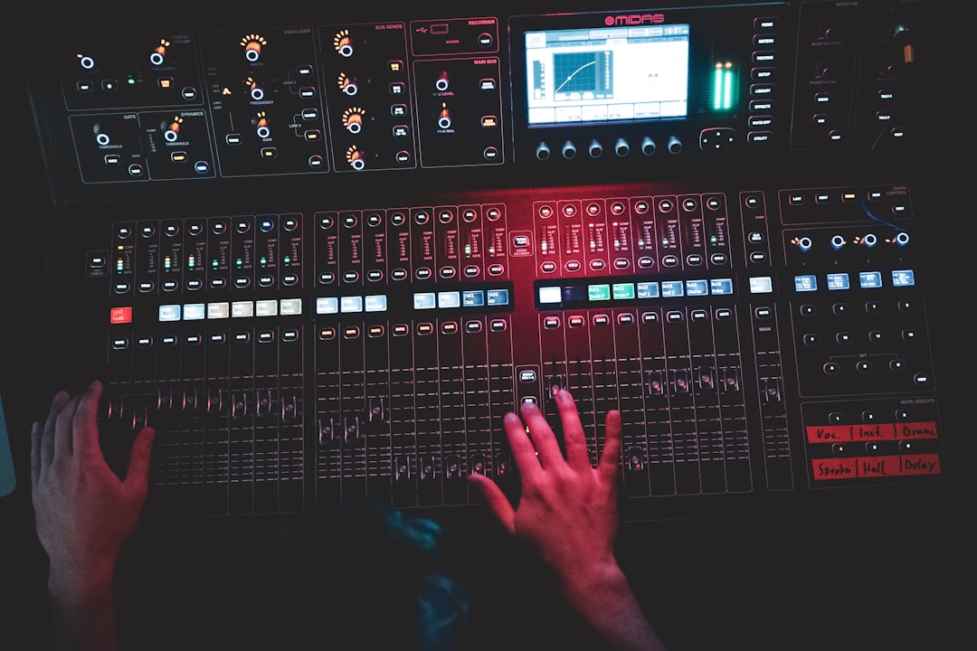 Zawody związane z obróbką dźwięku – jak zdobyć kwalifikacje?